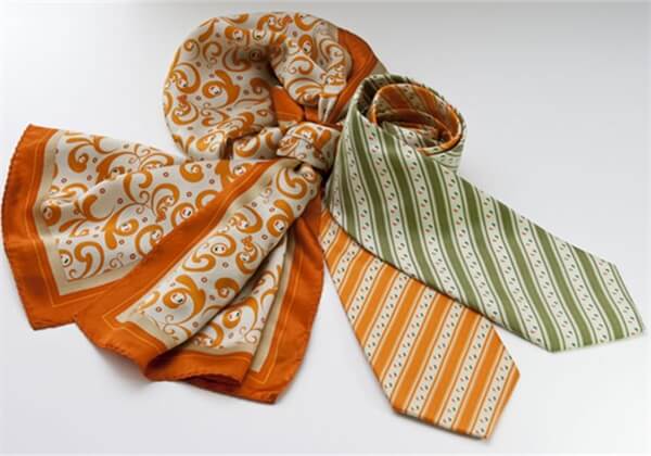 领带与围巾